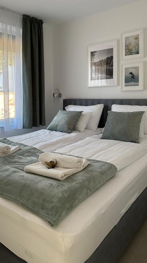 Linden Apartman 001 - Adults Only Mosonmagyaróvár Zewnętrze zdjęcie